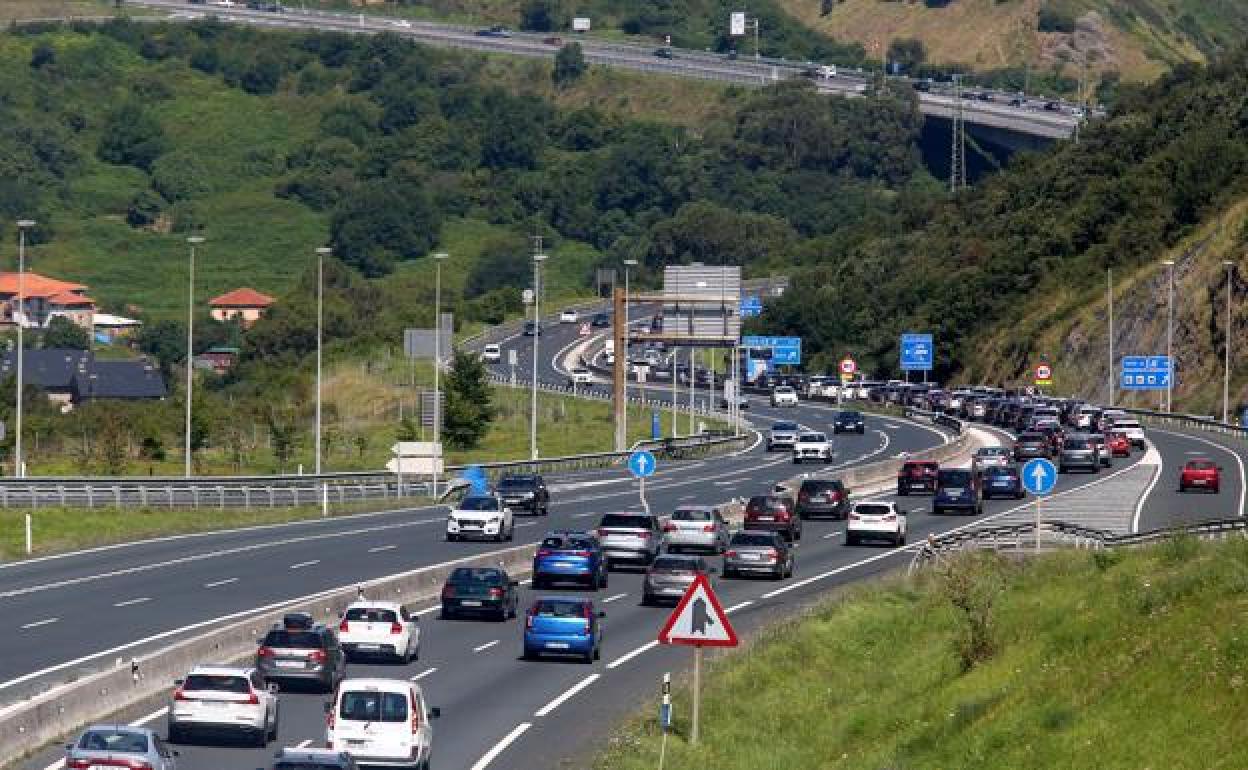 La A 8 Recupera La Normalidad Tras Una Ma ana Con Retenciones De Hasta 